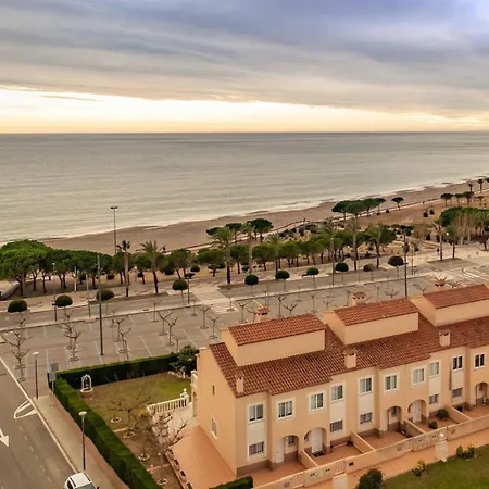 Con Terraza, Vistas Playa Y Montana Apartment