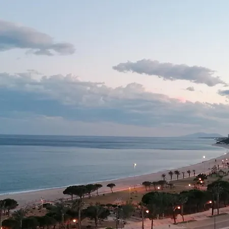 Con Terraza, Vistas Playa Y Montana * Hospitalet De L'Infant